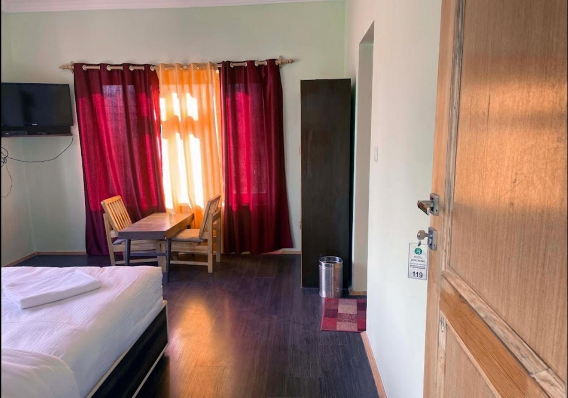 Tih Hotel Jorchung Leh Exterior foto